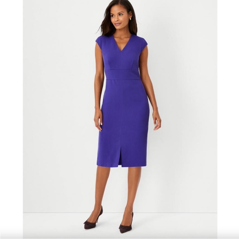 Ann Taylor V-Neck Sheath Dress Rich Ultraviolet Size 2